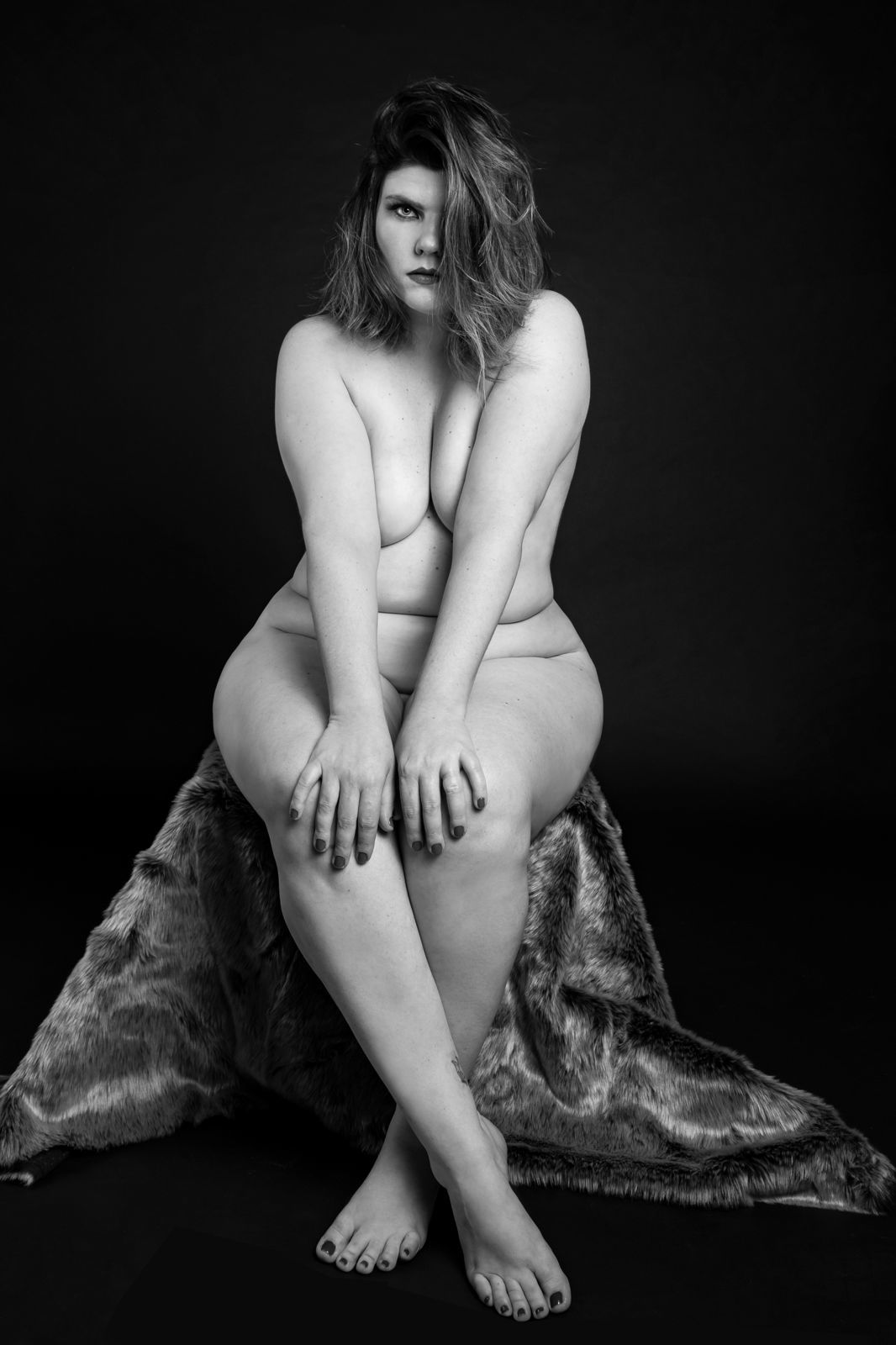 Foto Modelo Plus Size mostra seu talento em ensaio nu artístico Foto Modelo Plus Size mostra seu talento em ensaio nu artístico - Imagem 7