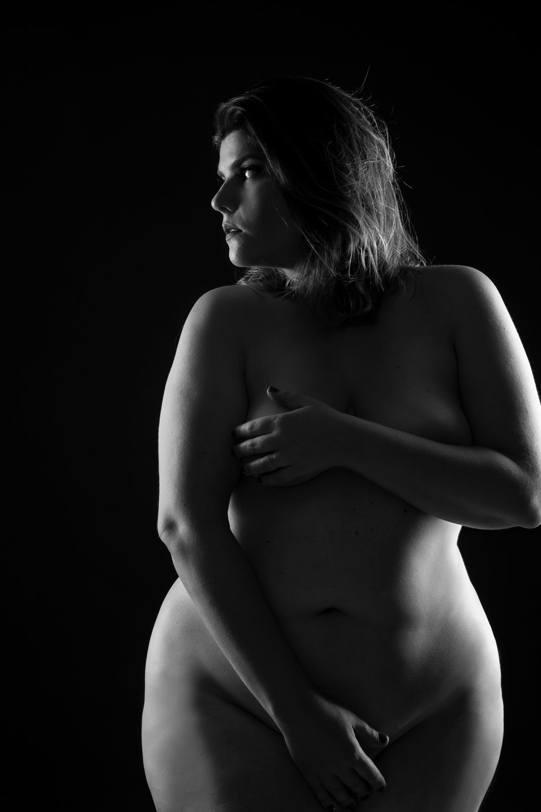 Foto Modelo Plus Size mostra seu talento em ensaio nu artístico Foto Modelo Plus Size mostra seu talento em ensaio nu artístico - Imagem 10